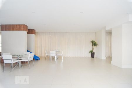 Apartamento para alugar com 35m², 1 quarto e 1 vagaÁrea comum - salão de festas