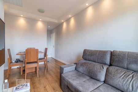 Sala de apartamento para alugar com 2 quartos, 55m² em Jardim Tupanci, Barueri