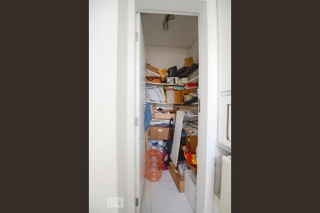 Casa à venda com 150m², 2 quartos e sem vagaDespensa.