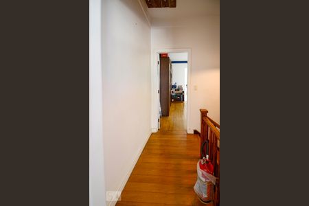 Casa à venda com 150m², 2 quartos e sem vagaCorredor Andar Superior