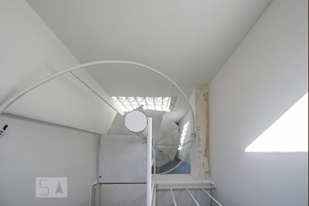 Casa à venda com 150m², 2 quartos e sem vagaEscada Entrada Lateral/Piso Superio