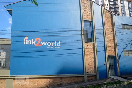 Casa à venda com 150m², 2 quartos e sem vagaEntrada Lateral.