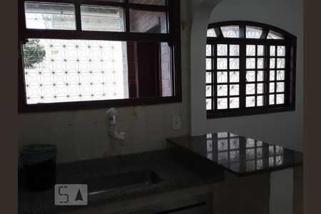 Cozinha de kitnet/studio para alugar com 1 quarto, 45m² em Rocha, Rio de Janeiro