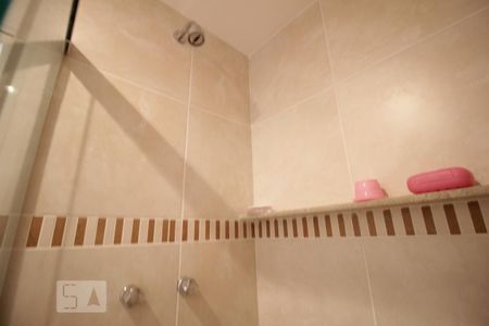 Apartamento para alugar com 70m², 2 quartos e 2 vagasChuveiro