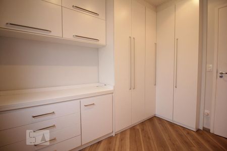 Apartamento para alugar com 70m², 2 quartos e 2 vagasQuarto