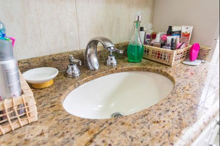 Pia  de casa para alugar com 3 quartos, 280m² em Vila Humaitá, Santo André