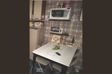 Casa à venda com 295m², 4 quartos e 3 vagas Casa à venda com 295m², 4 quartos e 3 vagasCozinha