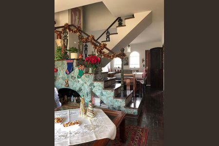 Escad de casa à venda com 4 quartos, 295m² em Parque Jabaquara, São Paulo