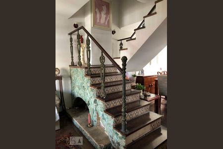 Escada de casa à venda com 4 quartos, 295m² em Parque Jabaquara, São Paulo