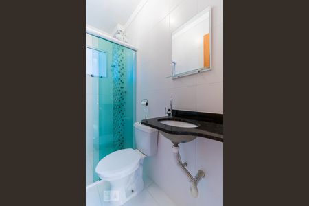 Banheiro de casa de condomínio à venda com 2 quartos, 54m² em Cidade Patriarca, São Paulo