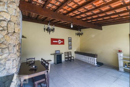 Casa à venda com 530m², 4 quartos e 3 vagasChurrasqueira