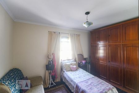 Casa à venda com 530m², 4 quartos e 3 vagasQuarto