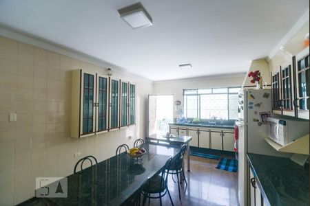 Cozinha de casa à venda com 4 quartos, 530m² em Vila Margarida, São Paulo