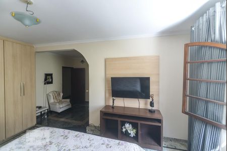 Casa à venda com 530m², 4 quartos e 3 vagasSuíte 1