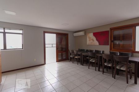 Apartamento para alugar com 100m², 3 quartos e 2 vagas Apartamento para alugar com 100m², 3 quartos e 2 vagasÁrea comum - Salão de festas