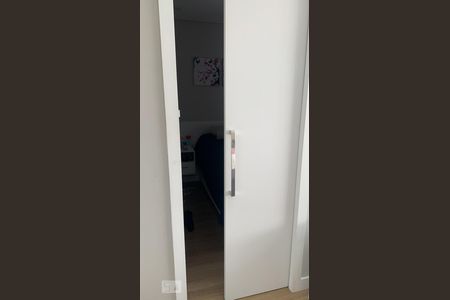 Detalhe Porta de apartamento para alugar com 1 quarto, 43m² em Jardim Aeroporto, São Paulo