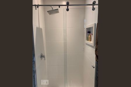 Banheiro de apartamento para alugar com 1 quarto, 43m² em Jardim Aeroporto, São Paulo