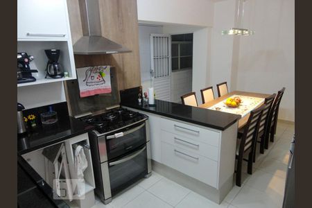 Cozinha de apartamento à venda com 4 quartos, 144m² em Vila Pompéia, São Paulo
