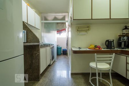 Apartamento à venda com 79m², 3 quartos e 2 vagasCozinha