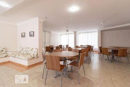 Apartamento à venda com 79m², 3 quartos e 2 vagasSalão de Festas