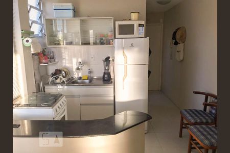 Cozinha de kitnet/studio para alugar com 1 quarto, 34m² em Itacorubi, Florianópolis