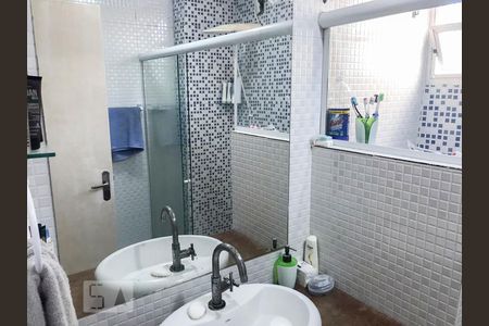 Banheiro de kitnet/studio para alugar com 1 quarto, 34m² em Itacorubi, Florianópolis