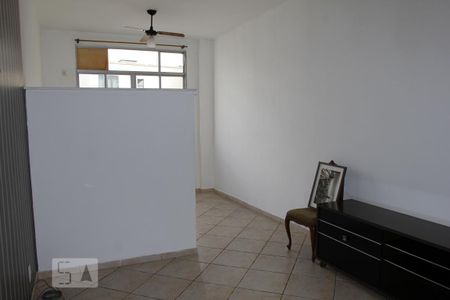 Sala de kitnet/studio para alugar com 1 quarto, 40m² em Centro, Rio de Janeiro
