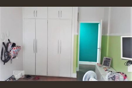 Apartamento à venda com 130m², 3 quartos e sem vaga Apartamento à venda com 130m², 3 quartos e sem vagaQuarto