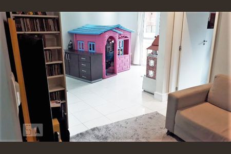 Apartamento à venda com 130m², 3 quartos e sem vaga Apartamento à venda com 130m², 3 quartos e sem vagaSala