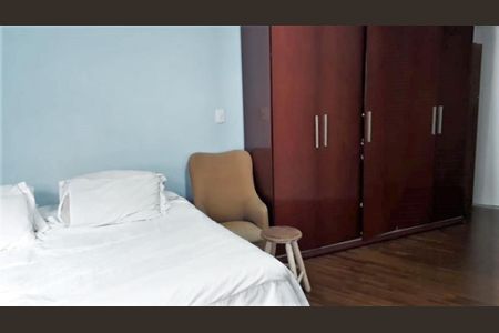 Apartamento à venda com 130m², 3 quartos e sem vaga Apartamento à venda com 130m², 3 quartos e sem vagaQuarto