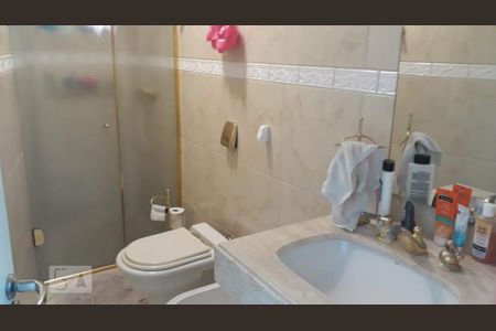 Apartamento à venda com 130m², 3 quartos e sem vaga Apartamento à venda com 130m², 3 quartos e sem vagaBanheiro