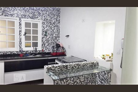 Apartamento à venda com 130m², 3 quartos e sem vaga Apartamento à venda com 130m², 3 quartos e sem vagaCozinha