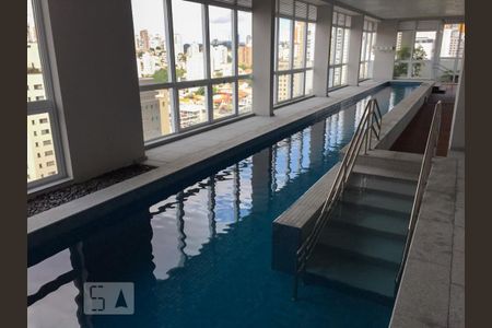 Studio para alugar com 30m², 1 quarto e 1 vaga Studio para alugar com 30m², 1 quarto e 1 vagaÁrea comum - Piscina coberta