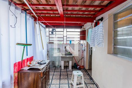 Casa para alugar com 110m², 3 quartos e 1 vagaÁrea de serviço e quintal
