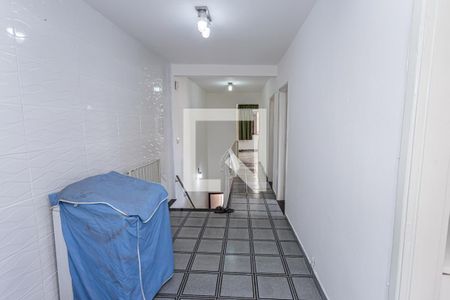 Casa para alugar com 110m², 3 quartos e 1 vagaHall de passagem e corredor