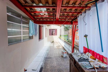 Casa para alugar com 110m², 3 quartos e 1 vagaÁrea de serviço e quintal