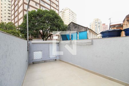 Casa à venda com 267m², 3 quartos e 4 vagas Casa à venda com 267m², 3 quartos e 4 vagasVaranda