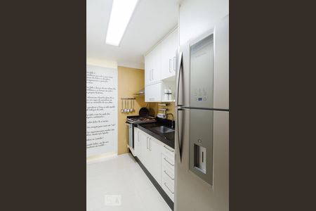 Apartamento à venda com 92m², 2 quartos e 2 vagas Apartamento à venda com 92m², 2 quartos e 2 vagasCozinha