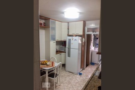 Cozinha de apartamento à venda com 3 quartos, 100m² em Chácara Mafalda, São Paulo