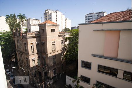 Vista de kitnet/studio para alugar com 1 quarto, 40m² em Centro, Rio de Janeiro