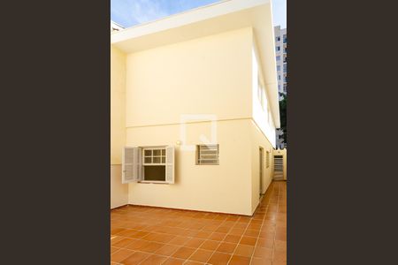 Casa para alugar com 125m², 3 quartos e 2 vagas Casa para alugar com 125m², 3 quartos e 2 vagasQuintal