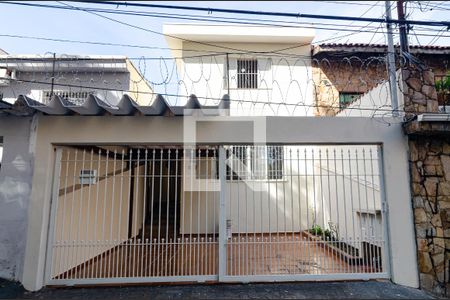 Casa para alugar com 125m², 3 quartos e 2 vagas Casa para alugar com 125m², 3 quartos e 2 vagasFachada