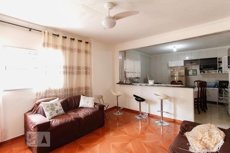 Casa à venda com 210m², 5 quartos e 2 vagasSala 2