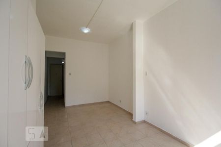 Sala de kitnet/studio para alugar com 1 quarto, 30m² em Botafogo, Rio de Janeiro