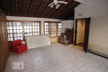 Casa à venda com 196m², 3 quartos e 1 vagaTerraço