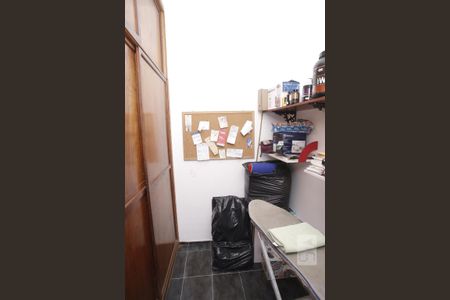 Casa à venda com 196m², 3 quartos e 1 vagaQuarto de Serviço
