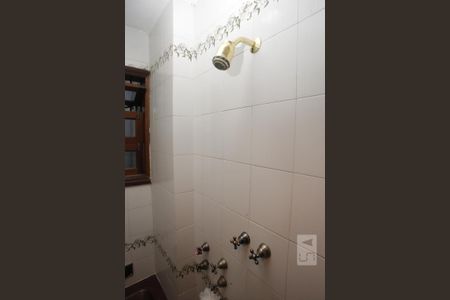Casa à venda com 196m², 3 quartos e 1 vagaBanheiro