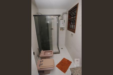 Casa à venda com 196m², 3 quartos e 1 vagaBanheiro da Suíte