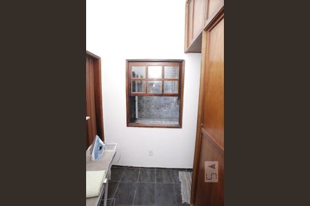 Casa à venda com 196m², 3 quartos e 1 vagaQuarto de Serviço