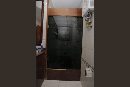 Casa à venda com 196m², 3 quartos e 1 vagaBanheiro